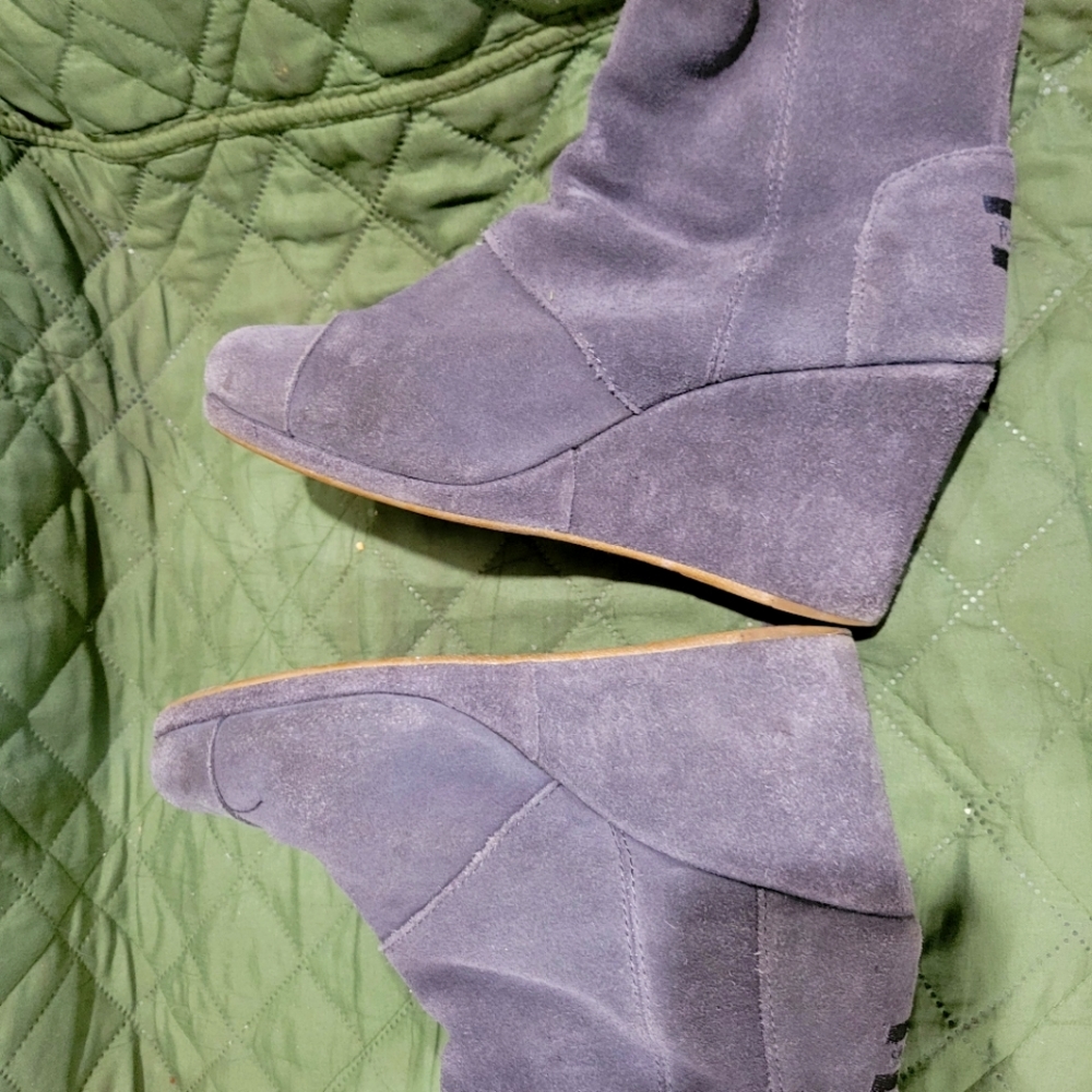 Grey wedge booties size 8.5 Tom's